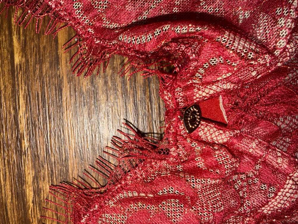 Sofia Intimates by Sofia Vergara Eyelash Lace Balconette Bra Red Metallic - Picture 2 of 8